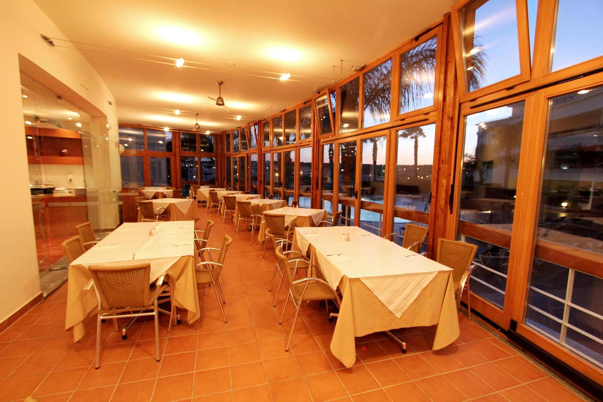 Vila Mos - Beach Resort 拉哥斯 餐厅 照片